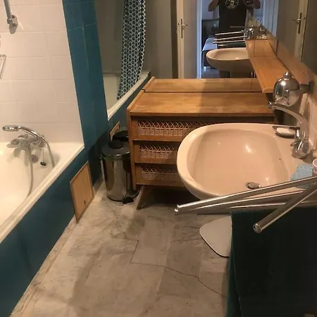 Trois Et Terrasse Апартаменты *