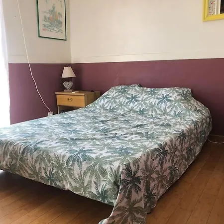 Trois Et Terrasse Апартаменты Сет